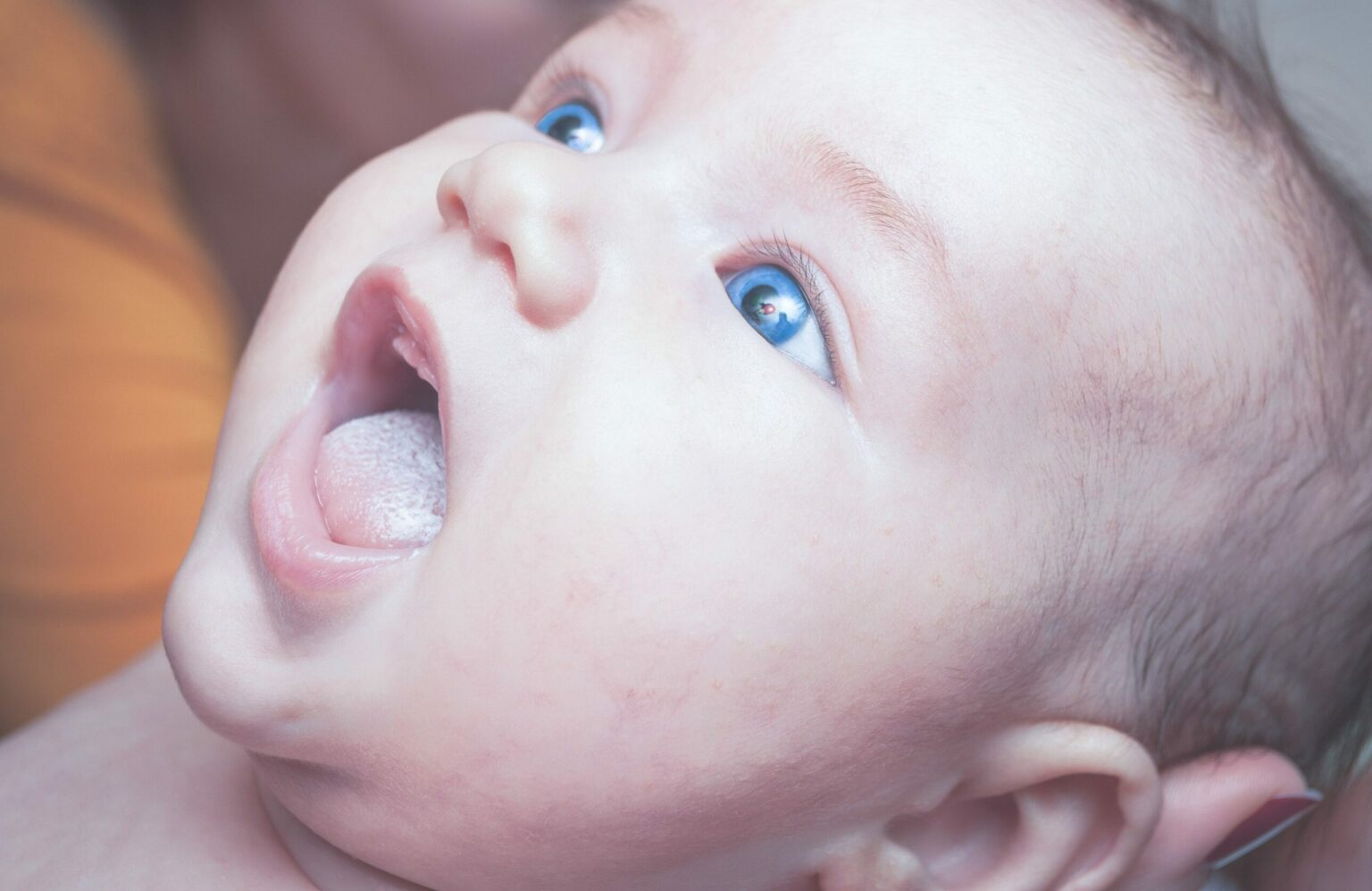9 things to try when Baby chews on the Bottle Instead of Drinking I
